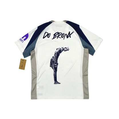 Charles Oliveira x Tottenham